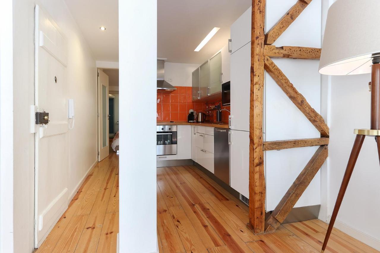 Charming And Stylish Downtown In Xix Century Building * Lissabon