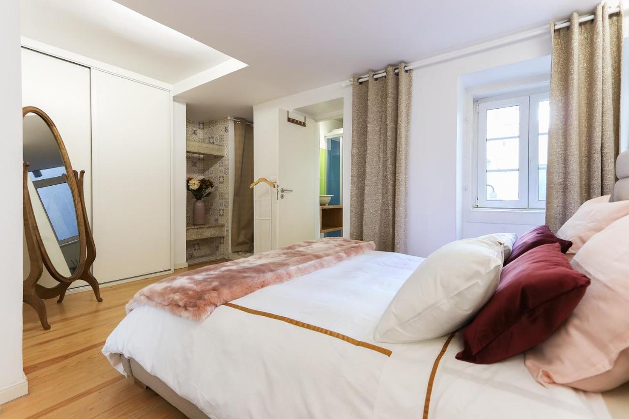 Charming And Stylish Downtown In Xix Century Building * Lissabon