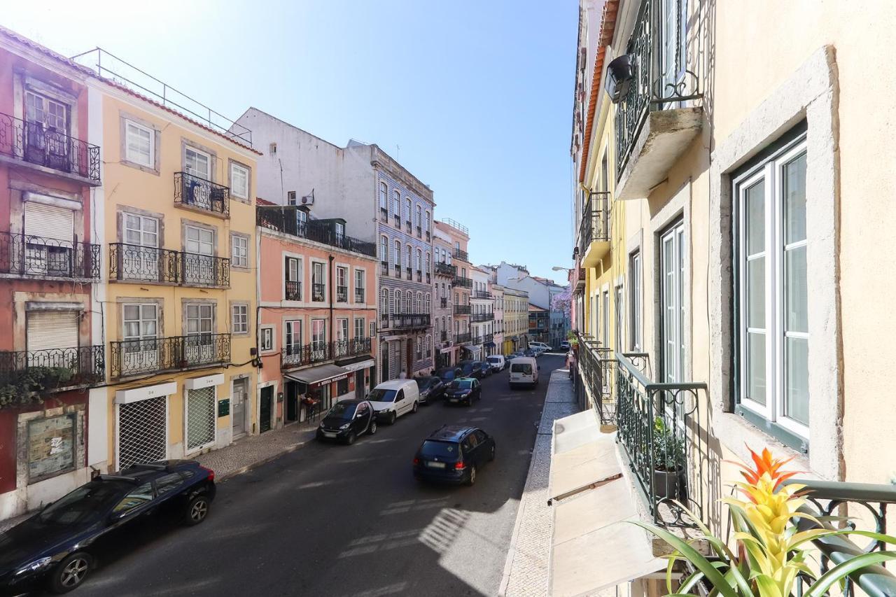 Charming And Stylish Downtown In Xix Century Building Apartment Lissabon